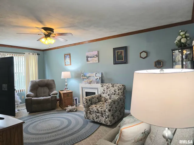 $135,000 | 1620 Cedar Street, Quincy, IL 62301