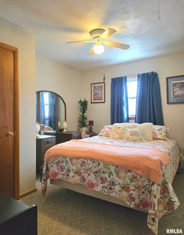 $135,000 | 1620 Cedar Street, Quincy, IL 62301