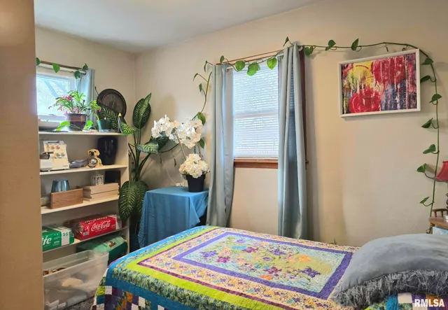 $135,000 | 1620 Cedar Street, Quincy, IL 62301