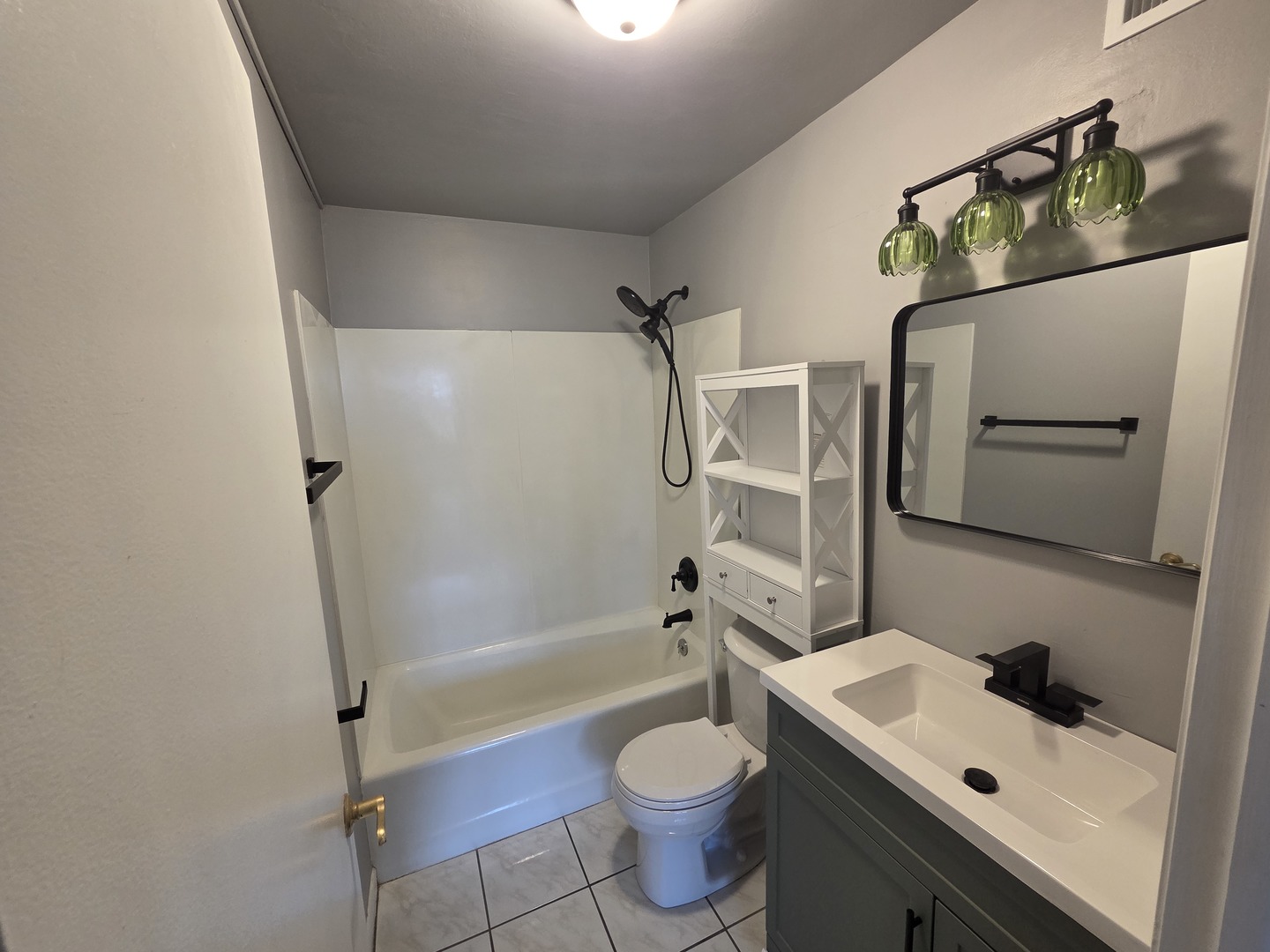 2754 North Hampden Court, Unit 1407 Chicago, IL 60614 - Photo 16 of 23 a bathroom with a sink toilet and shower