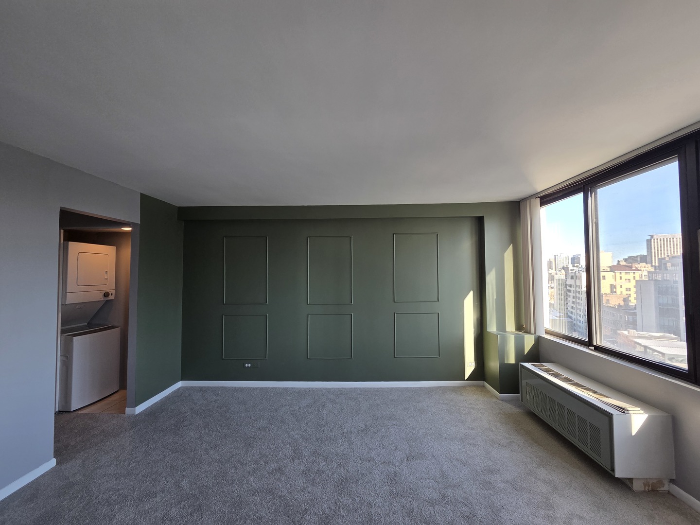 2754 North Hampden Court, Unit 1407 Chicago, IL 60614 - Photo 10 of 23 an empty room with windows and closet