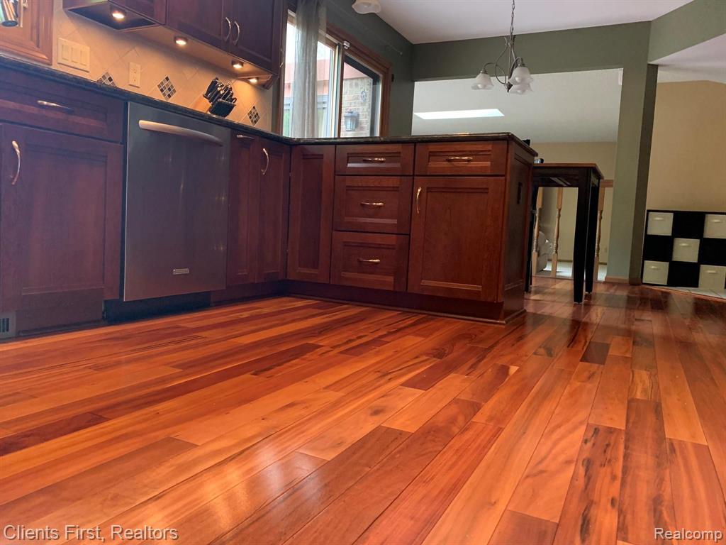 31231 Country Ridge Circle Farmington Hills, MI 48331 - Photo 35 of 73