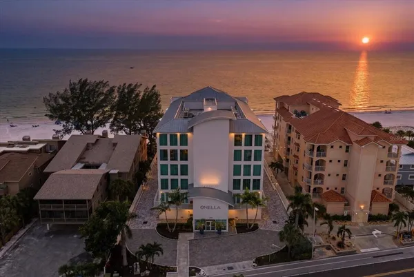$3,997,000 | 19816 Gulf Boulevard, Unit 501, Indian Shores, FL 33785