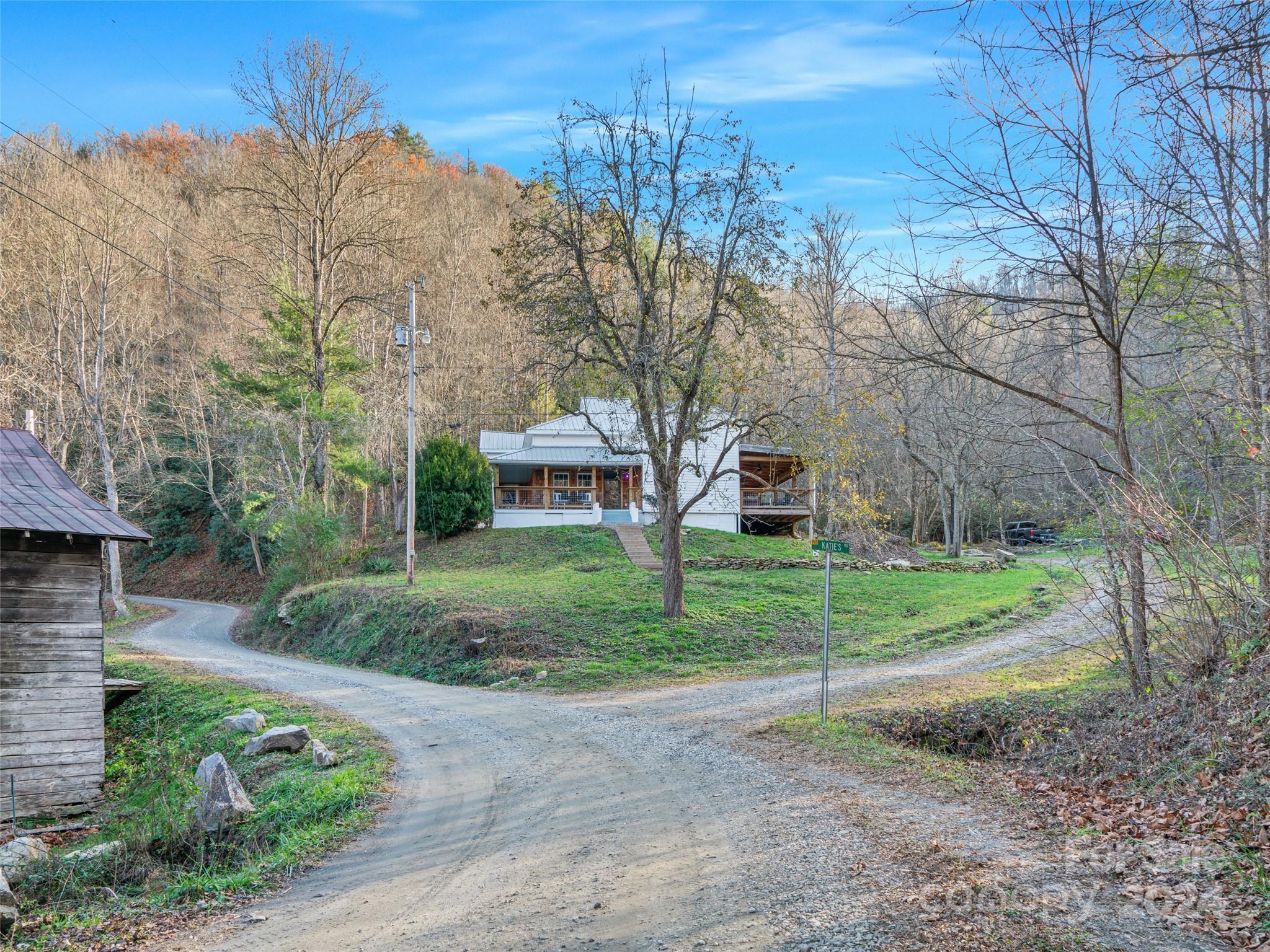2033 Lower Paw Paw Road Marshall, NC 28753 - Photo 2 of 35