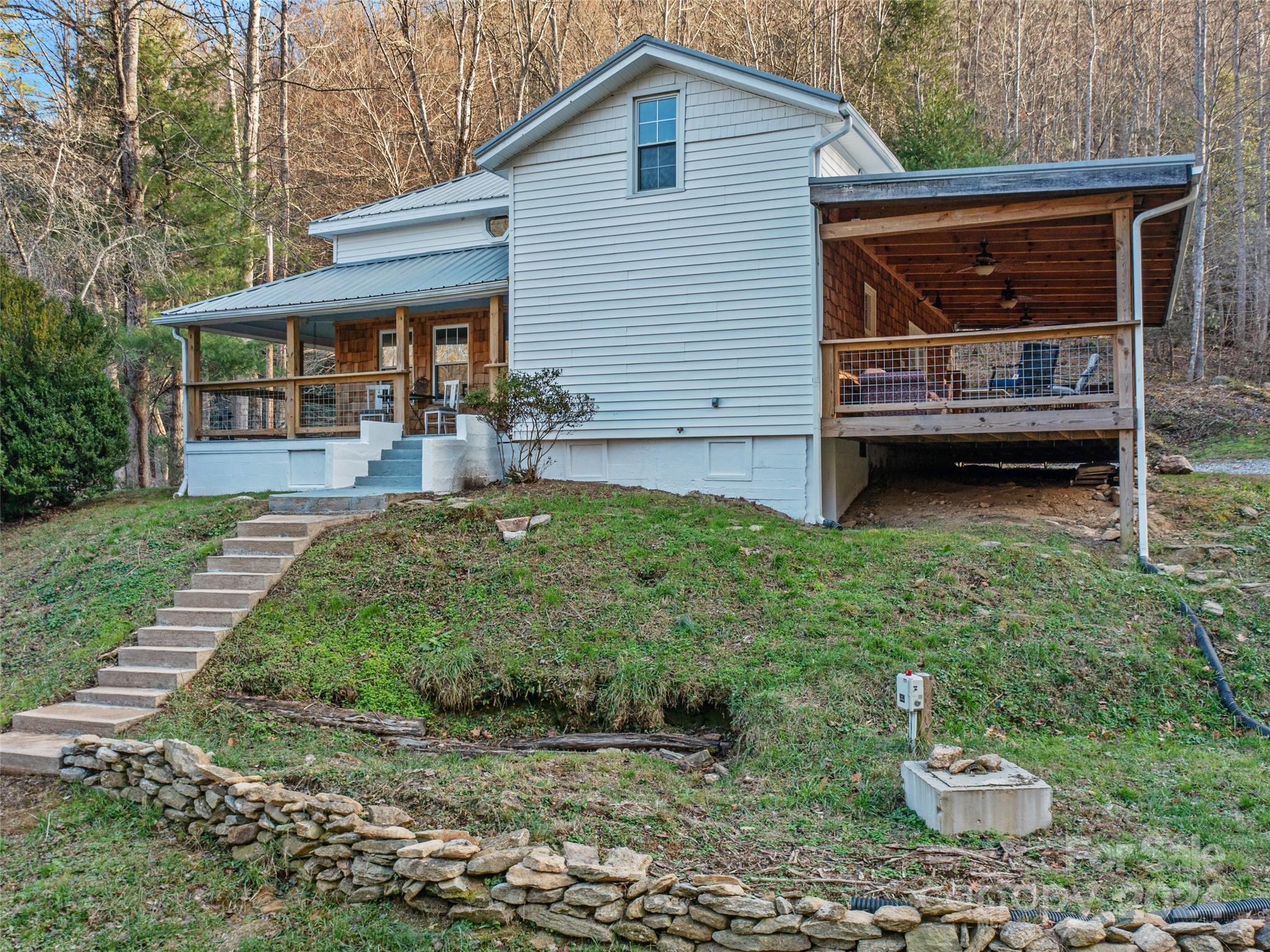 2033 Lower Paw Paw Road Marshall, NC 28753 - Photo 5 of 35