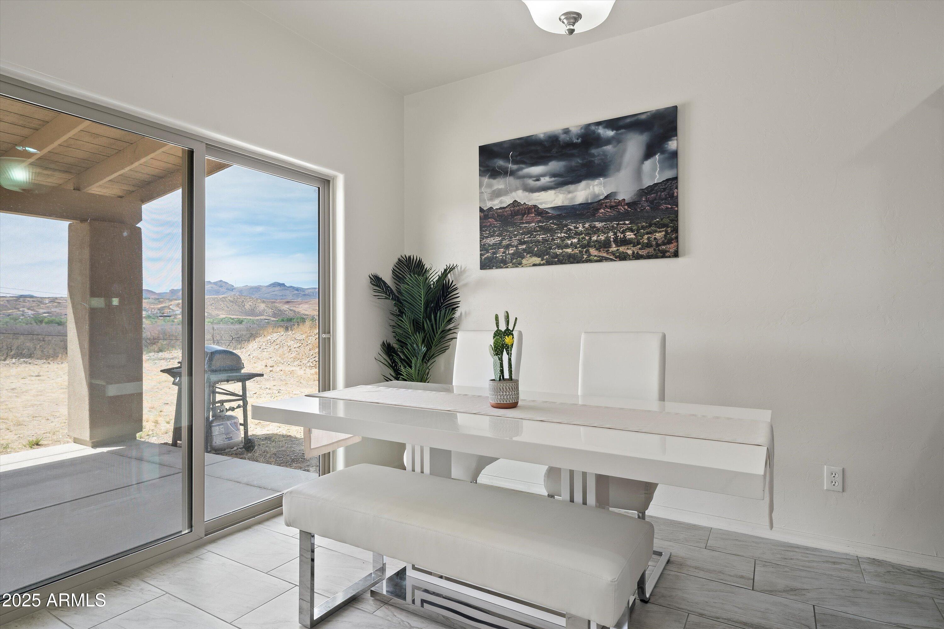190 Círculo Silva Rio Rico, AZ 85648 - Photo 5 of 28 08-Dining Area