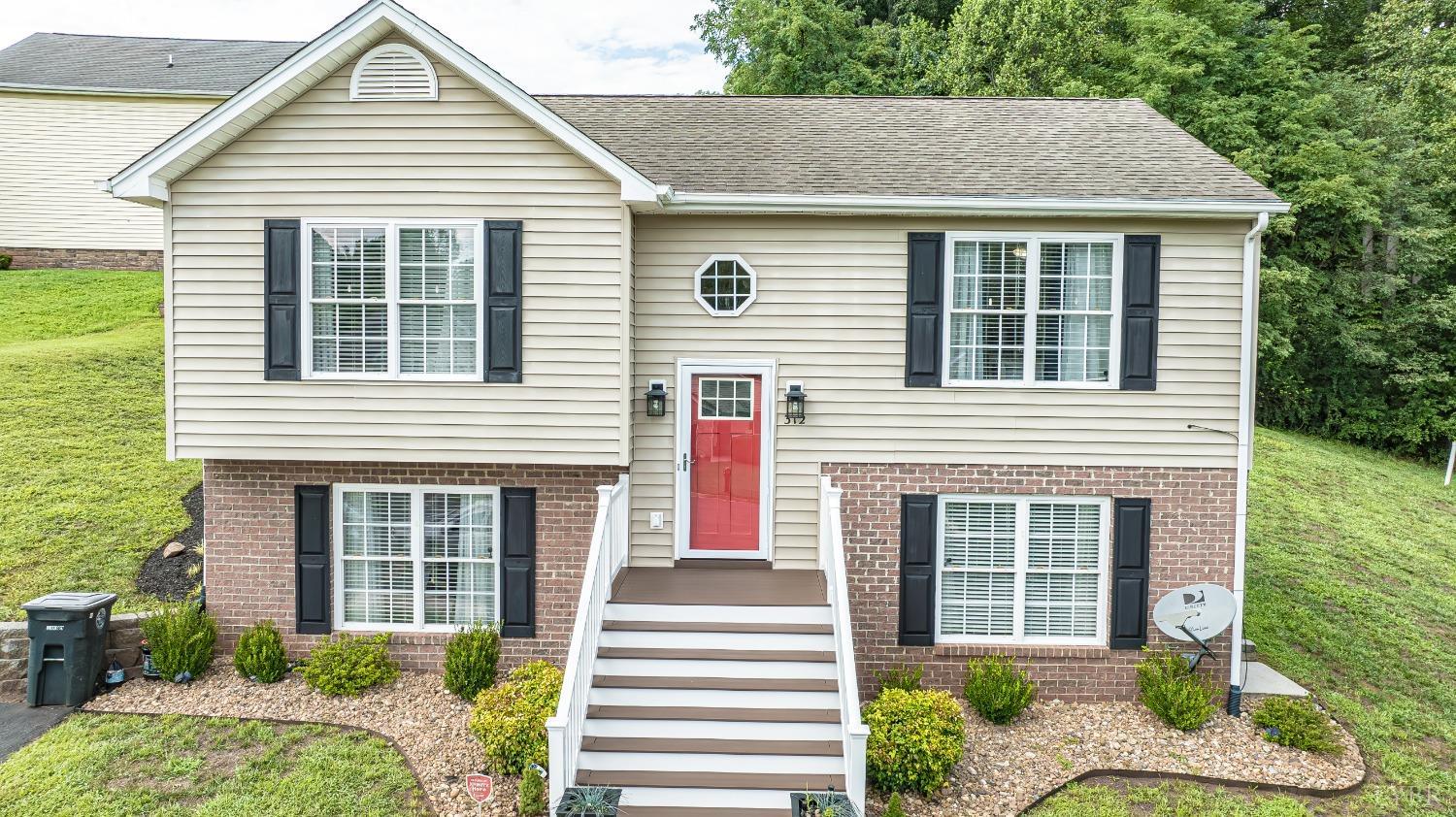 312 Towne Crier Road Lynchburg, VA 24502 - Photo 1 of 18 Gallery Image 1