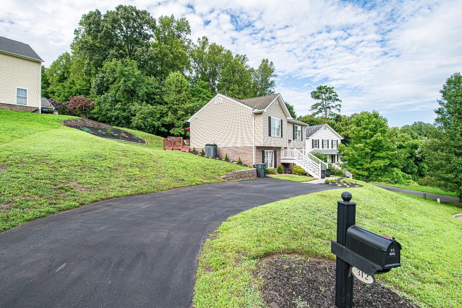 312 Towne Crier Road Lynchburg, VA 24502 - Photo 11 of 18 Gallery Image 11
