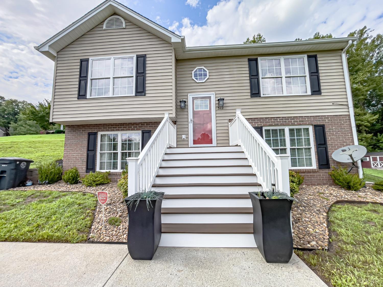 312 Towne Crier Road Lynchburg, VA 24502 - Photo 2 of 18 Gallery Image 2