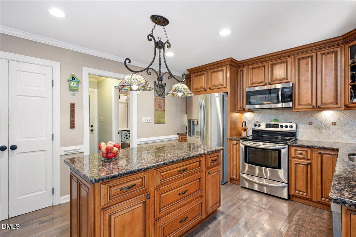 1005 Berwyn Way Raleigh, NC 27615 - Photo 15 of 49 26-19
