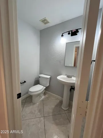 $2,750 | 18835 North 16th Place, Phoenix, AZ 85024