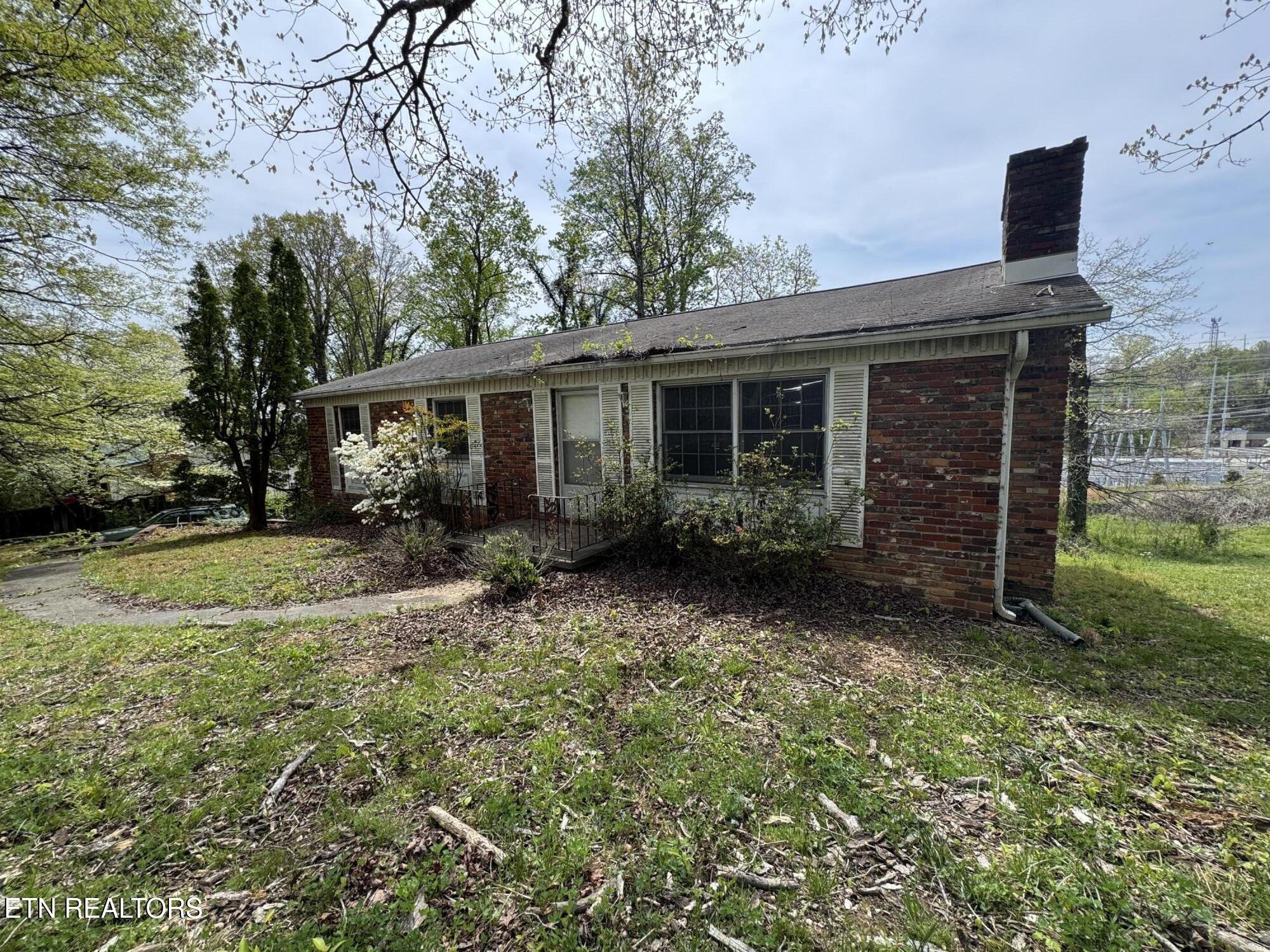 4520 Royalview Road Knoxville, TN 37921 - Photo 4 of 33 4