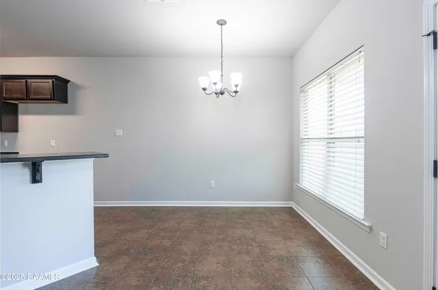 $2,100 | 132 Timber Edge Drive, Youngsville, LA 70592