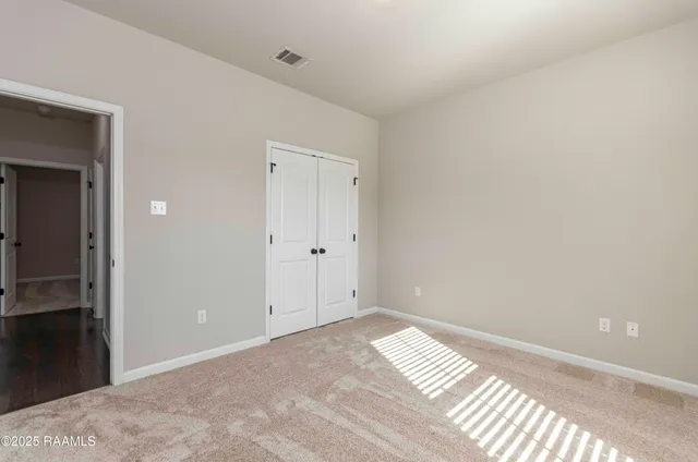 $2,100 | 132 Timber Edge Drive, Youngsville, LA 70592