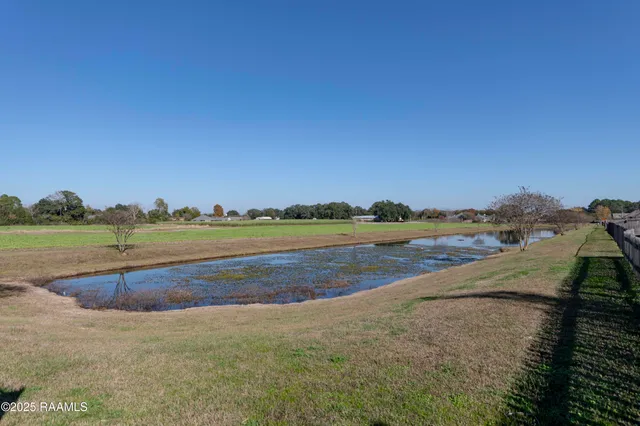 $2,100 | 132 Timber Edge Drive, Youngsville, LA 70592