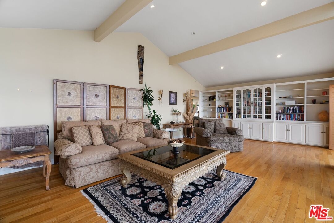 6847 Crest Road Rancho Palos Verdes, CA 90275 - Photo 11 of 42