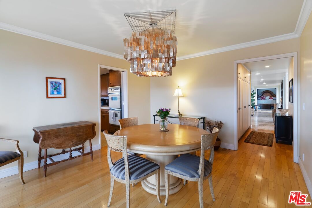 6847 Crest Road Rancho Palos Verdes, CA 90275 - Photo 13 of 42