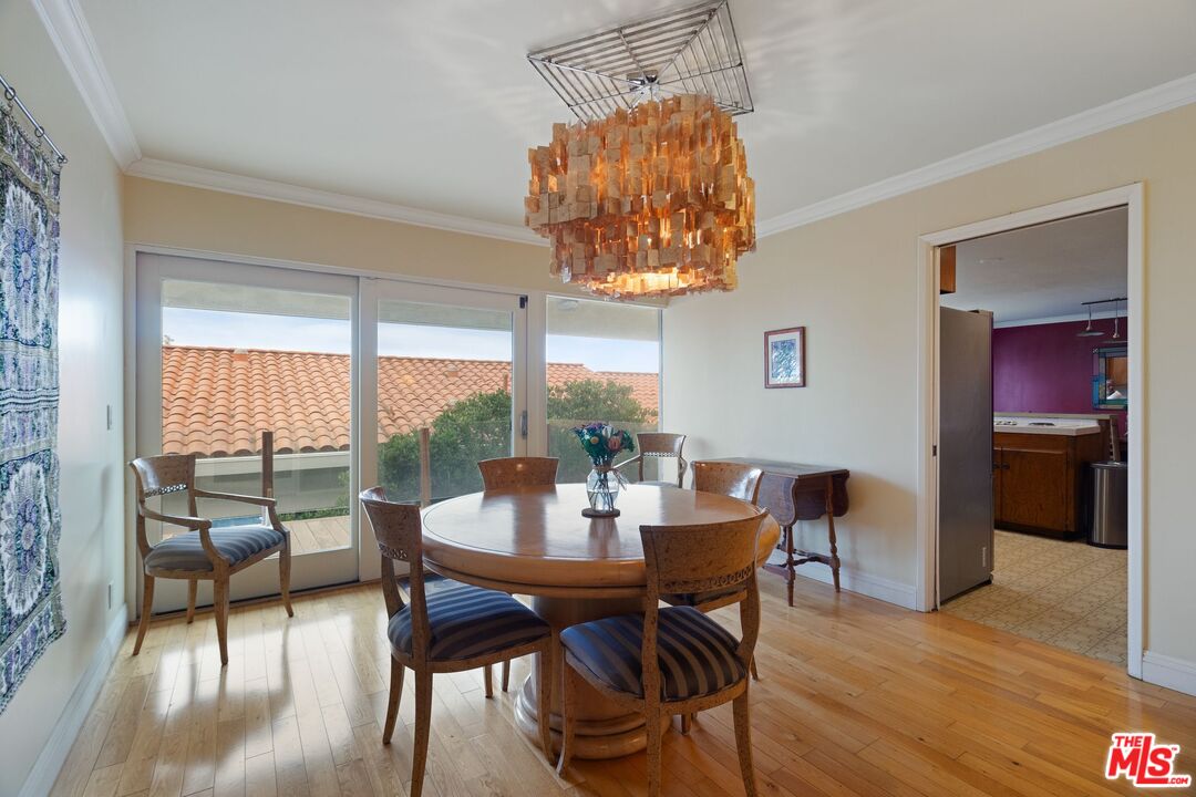 6847 Crest Road Rancho Palos Verdes, CA 90275 - Photo 14 of 42