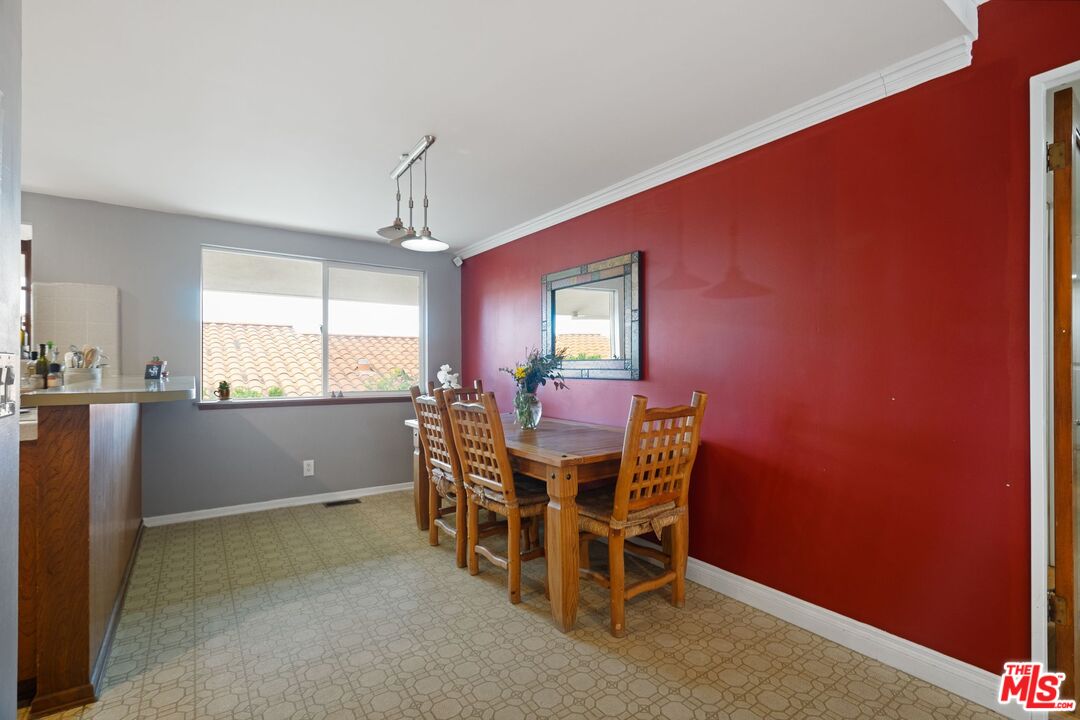 6847 Crest Road Rancho Palos Verdes, CA 90275 - Photo 19 of 42