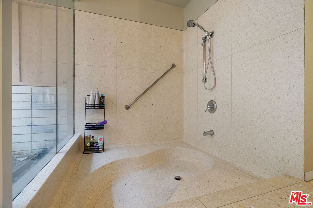 6847 Crest Road Rancho Palos Verdes, CA 90275 - Photo 28 of 42