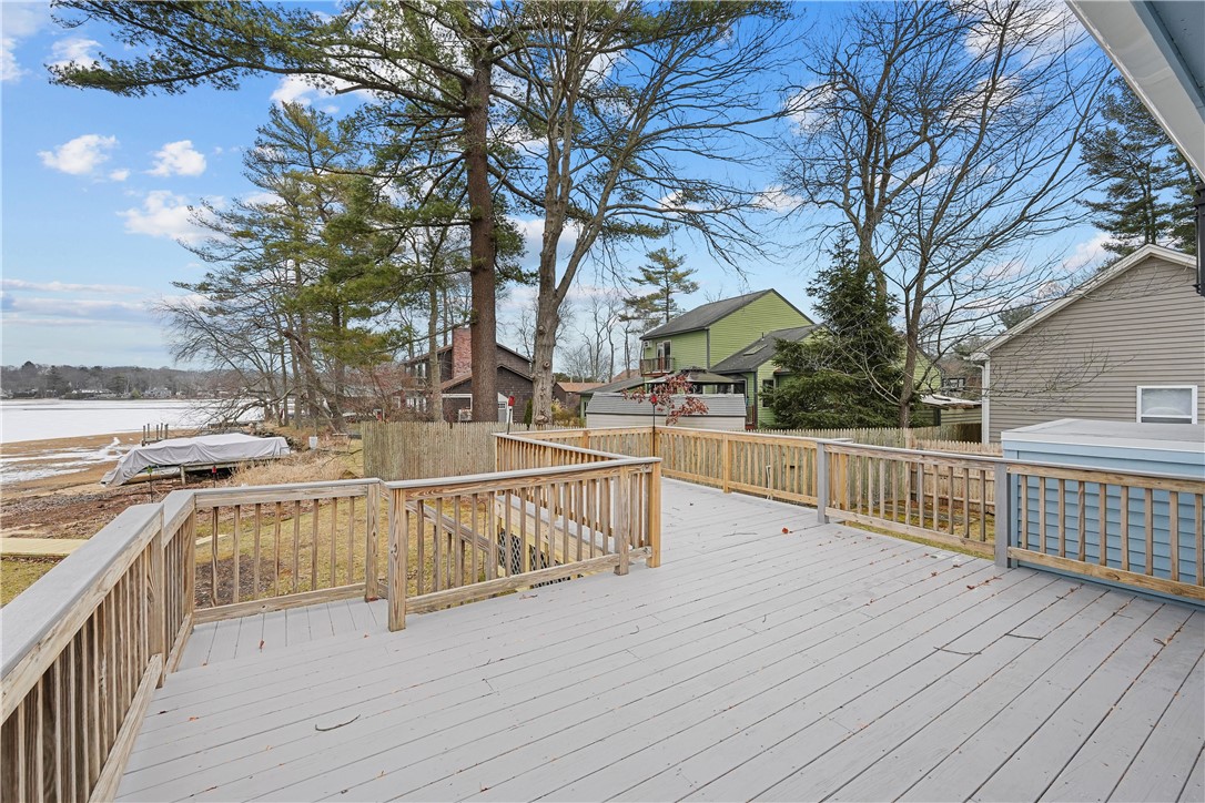 5 Dixie Road Coventry, RI 02816 - Photo 3 of 37