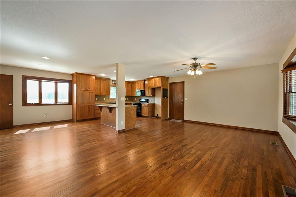 3385 West 183rd Street Stilwell, KS 66085 - Photo 15 of 37