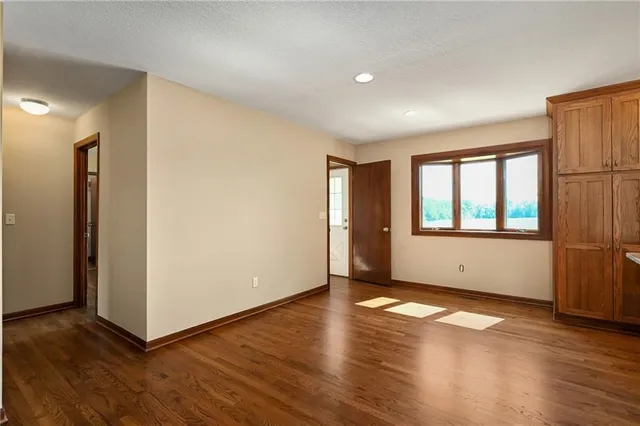 $1,195,000 | 3385 West 183rd Street, Stilwell, KS 66085