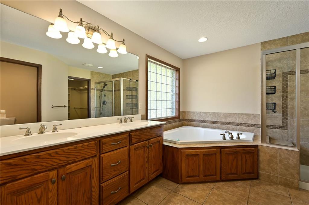 3385 West 183rd Street Stilwell, KS 66085 - Photo 25 of 37