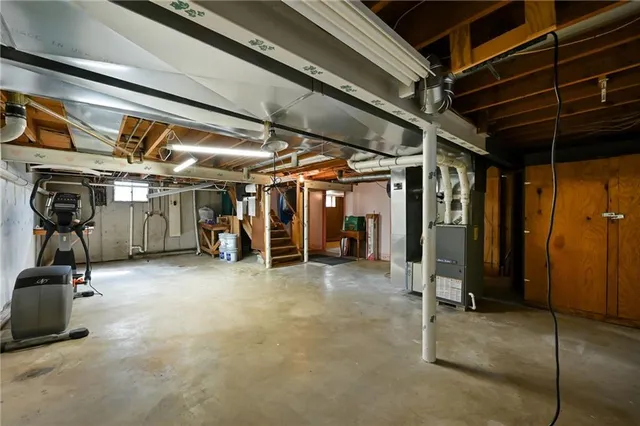 $1,195,000 | 3385 West 183rd Street, Stilwell, KS 66085