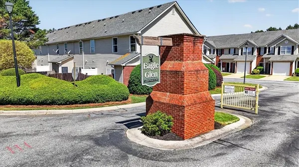 $239,900 | 100 Eagle Glen Drive Northeast, Cartersville, GA 30121