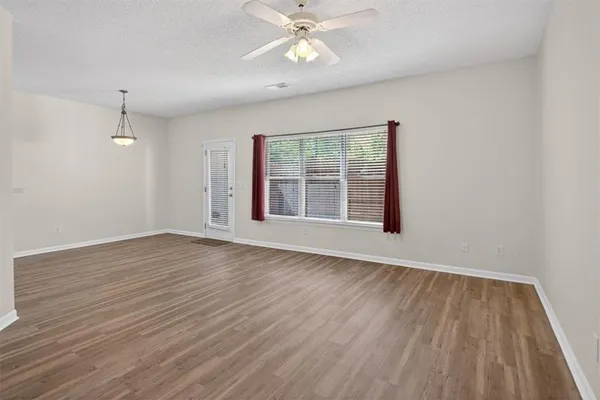 $239,900 | 100 Eagle Glen Drive Northeast, Cartersville, GA 30121