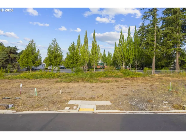 $275,000 | 12365 Southwest Curlew Place, Beaverton, OR 97007