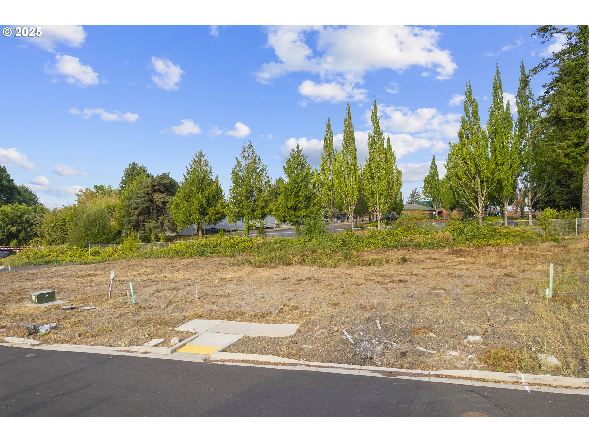 12365 Southwest Curlew Place Beaverton, OR 97007 - Photo 3 of 10