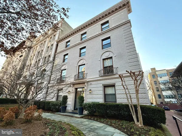 $2,500 | 2310 Ashmead Place Northwest, Unit 106, Washington, DC 20009
