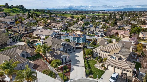 $1,235,000 | 866 Covey Court, Hollister, CA 95023