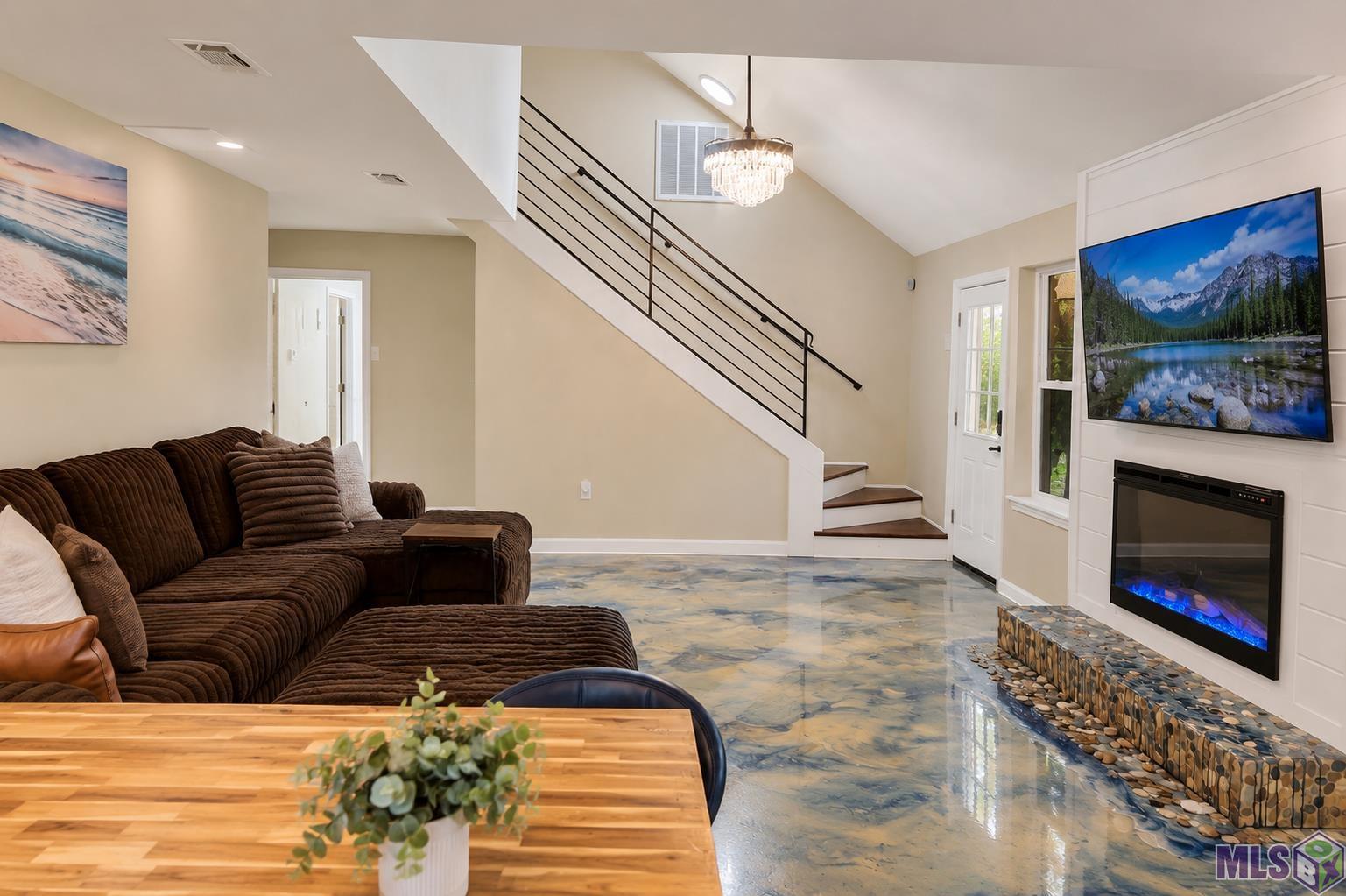 9758 Regency Drive Baton Rouge, LA 70815 - Photo 2 of 2