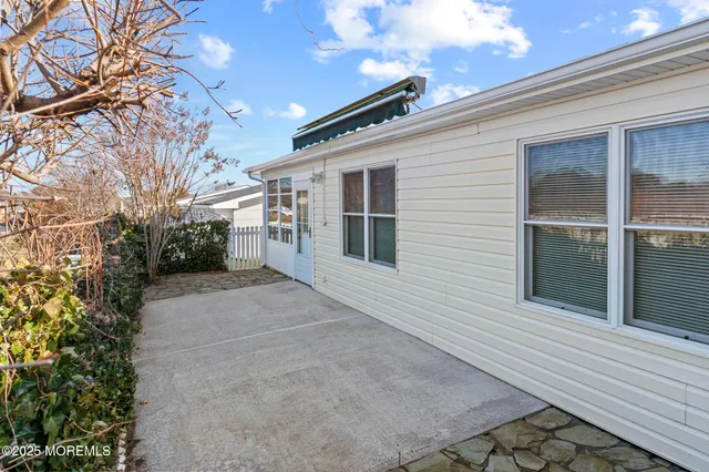 $375,000 | 43 Patmore Road, Brick, NJ 08724