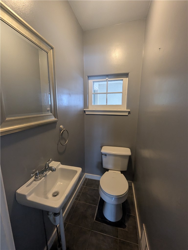 101 Freemont Road Rochester, NY 14612 - Photo 13 of 33