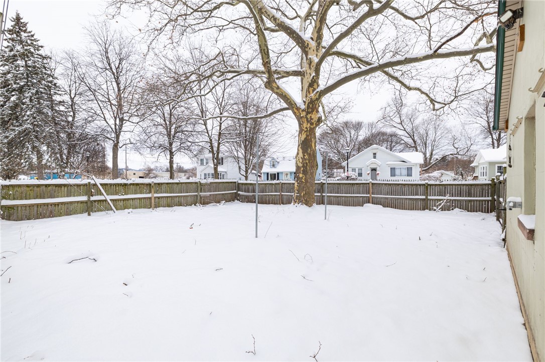 101 Freemont Road Rochester, NY 14612 - Photo 30 of 33