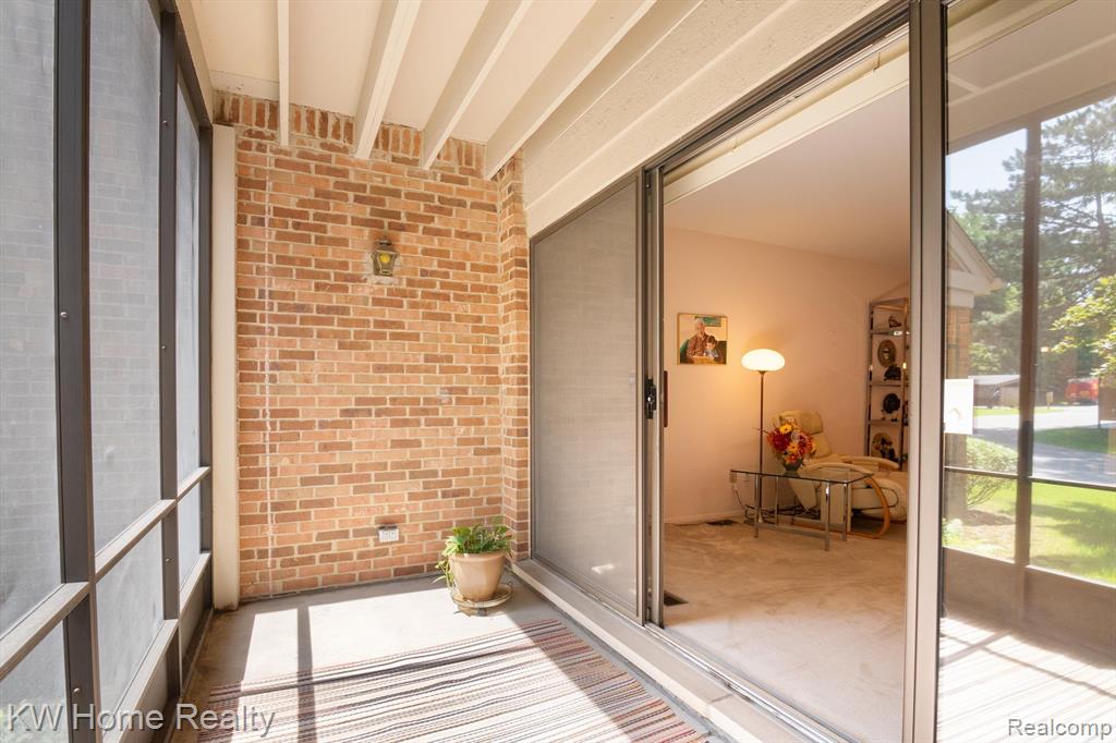 29691 Pine Ridge Circle Farmington Hills, MI 48331 - Photo 14 of 39