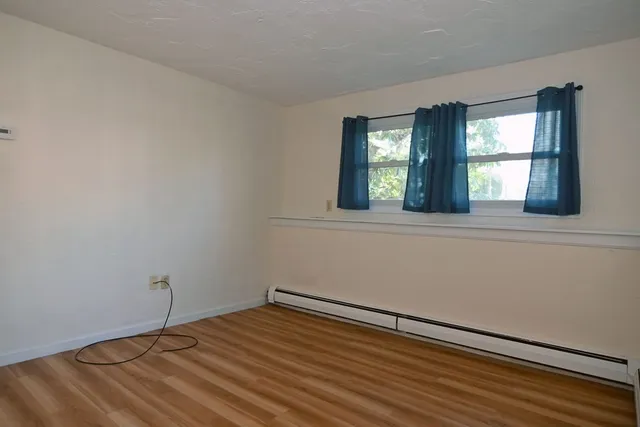 $1,200 | 12 Sunnyside Avenue, Unit 1, Rutland, MA 01543