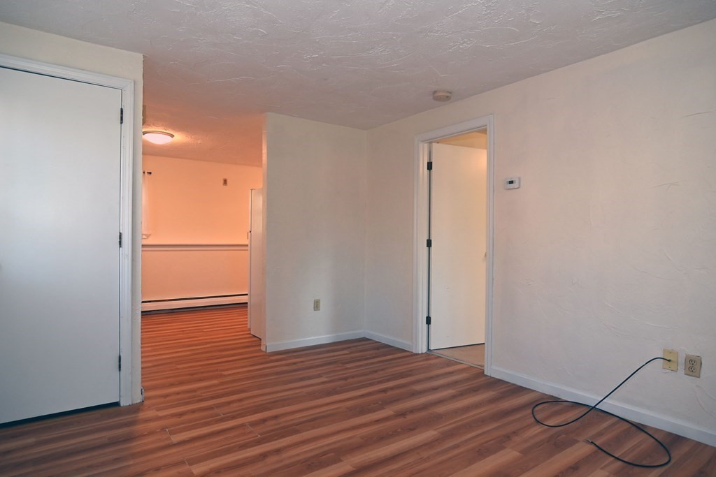 12 Sunnyside Avenue, Unit 1 Rutland, MA 01543 - Photo 3 of 16