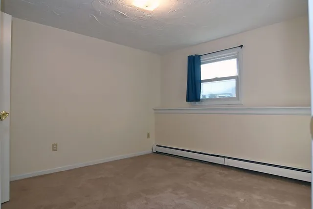 $1,200 | 12 Sunnyside Avenue, Unit 1, Rutland, MA 01543