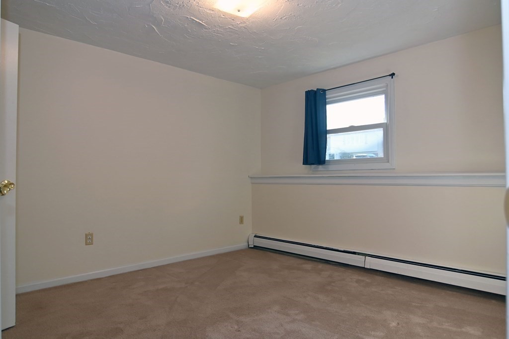 12 Sunnyside Avenue, Unit 1 Rutland, MA 01543 - Photo 5 of 16