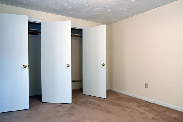 $1,200 | 12 Sunnyside Avenue, Unit 1, Rutland, MA 01543