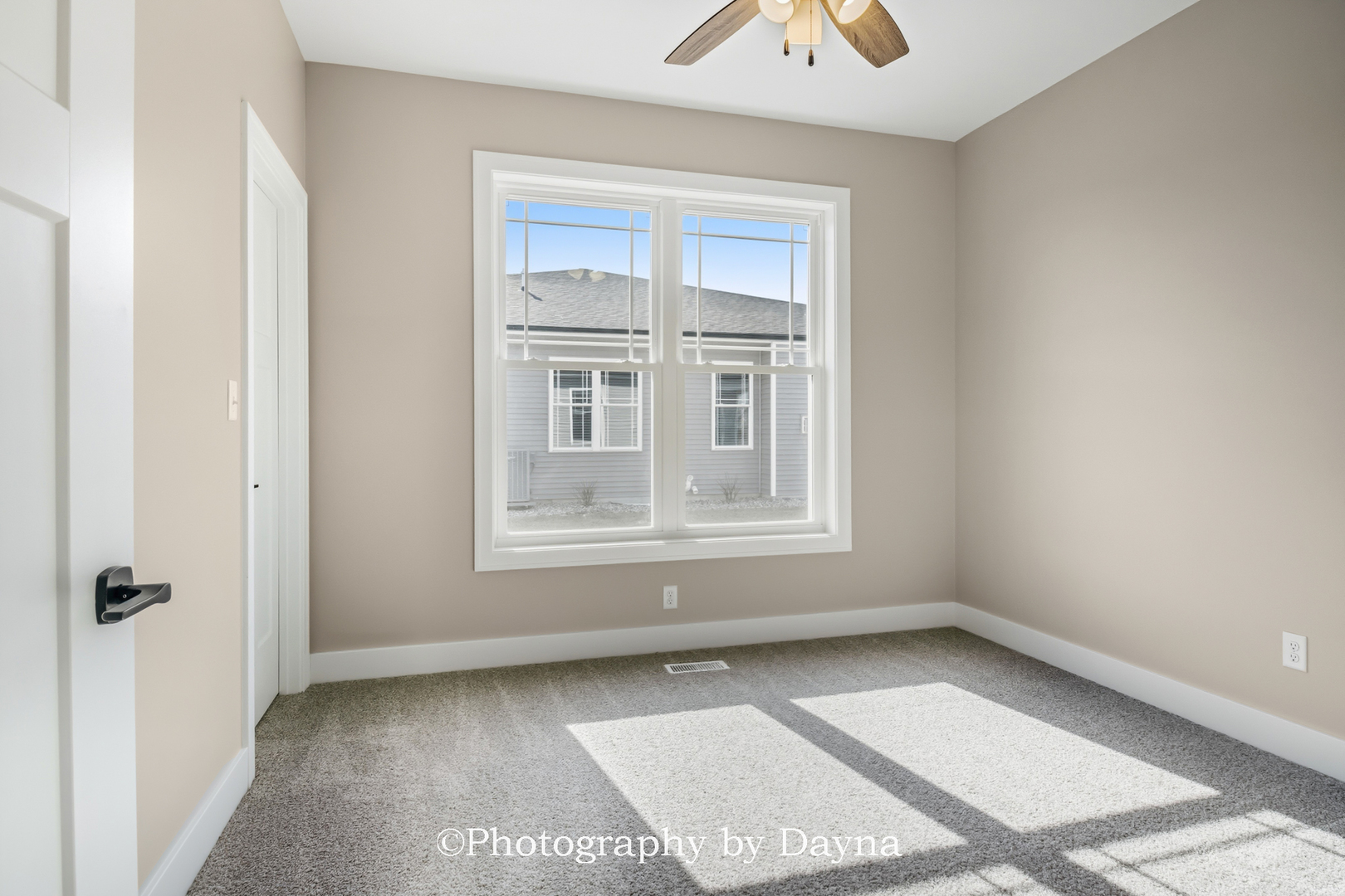 392 White Hawk Way Manteno, IL 60950 - Photo 17 of 25 an empty room with windows