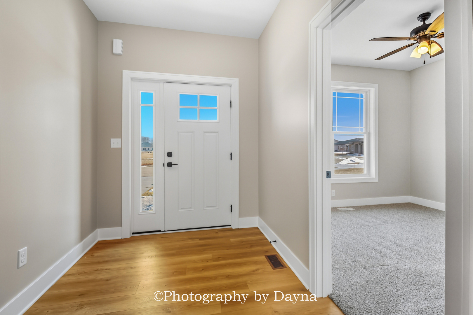 392 White Hawk Way Manteno, IL 60950 - Photo 4 of 25 a view of an empty room