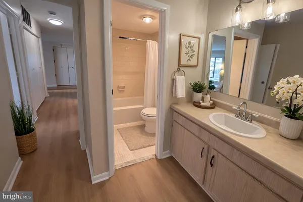 $269,999 | 13137 Dairymaid Drive, Unit 124, Germantown, MD 20874