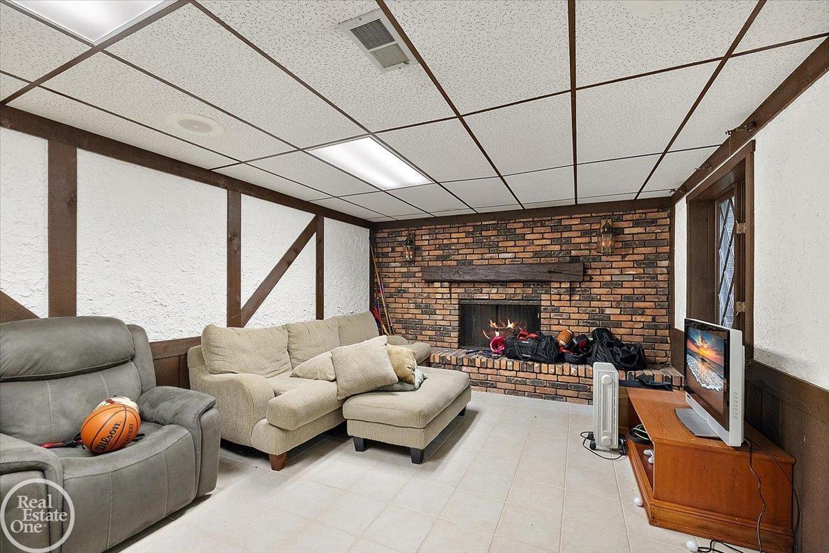 523 Ridgewood Road Rochester, MI 48306 - Photo 41 of 61 Gallery Image 41