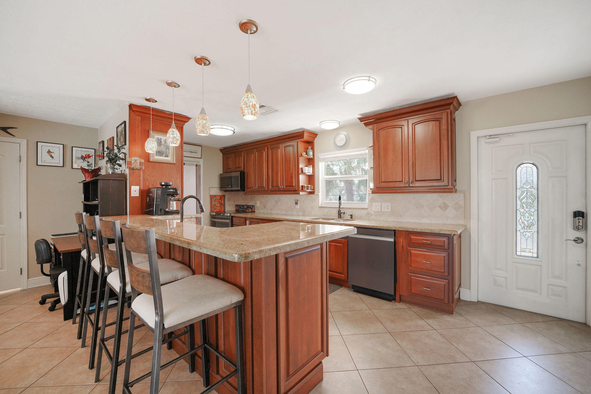 576 Sombrero Beach Road Marathon, FL 33050 - Photo 14 of 69 Kitchen